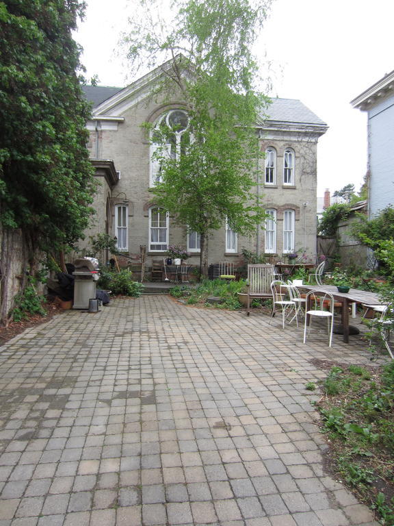 Church Des Artistes Kingston Exterior photo